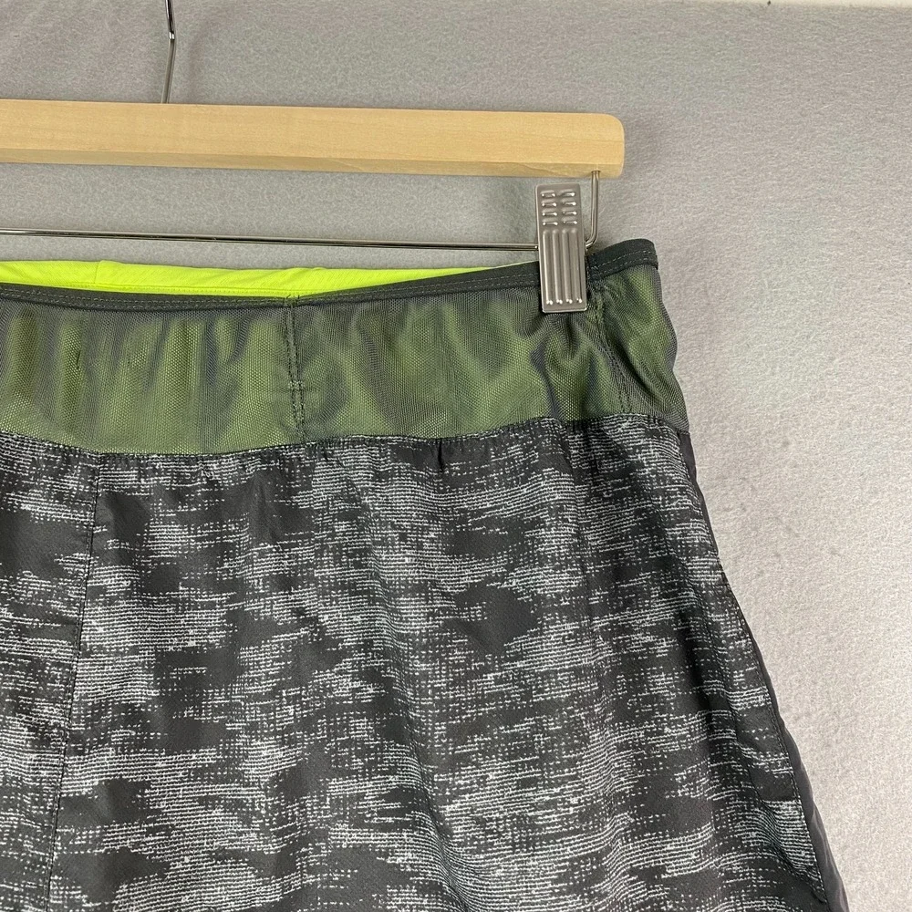 The North Face Flight Series Mens Large pockets FlashDry Trail Running Shorts